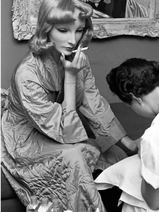 Cynthia the World’s First Mannequin Influencer